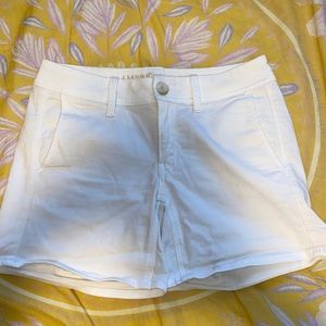 American eagle white midi shorts